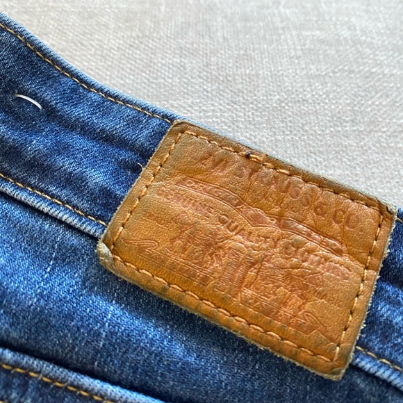 Levi’s 721 High Rise Skinny Jeans - Picture 4 of 6